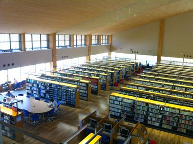 萩市図書館２